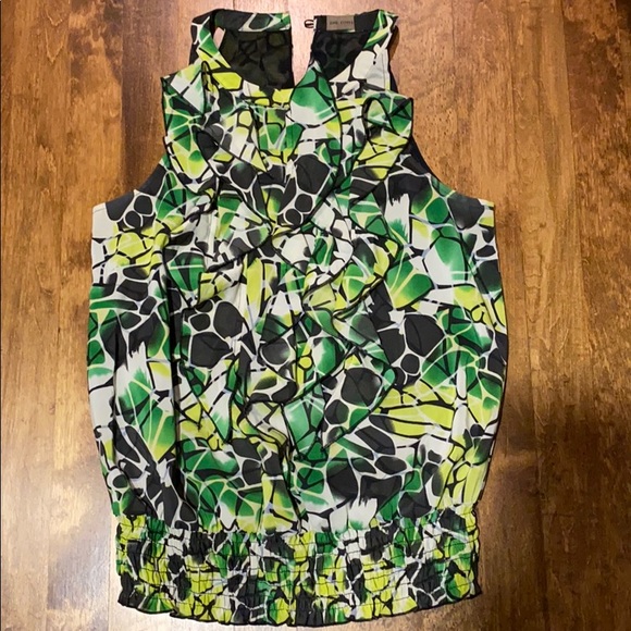 Top - Picture 2 of 3